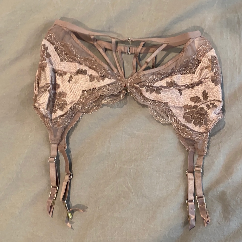 COPY - Light purple / champagne colored garter - Size XS/S